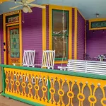 Eclectic Pet Friendly Home In East Nashville