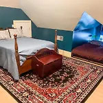 Holiday home Eclectic Pet Friendly In East Nashville