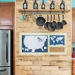 Eclectic Pet Friendly In East Nashville