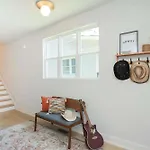 4 Bdr For 12 W Rooftop Deck & Firepit Holiday home *