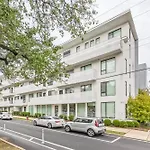 Chic Condo For 8 In Desirable Gulch Neighborhood