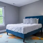 Chic Townhome In Trendy East Nash *