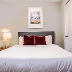 Holiday home Side By Side Townhomes In East *