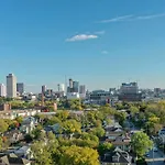 Great Family Near Downtown Holiday home