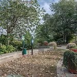 Riverfront In Dt Holiday home