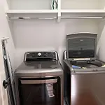 Glamorous 3 Bdr In East - Pet Friendly Holiday home Nashville