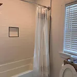 Glamorous 3 Bdr In East - Pet Friendly Holiday home Nashville