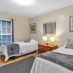 Holiday home Cozy 3 Bdr In West L Close To Tsu Nashville
