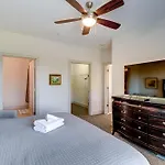 Quiet - Prime Locale Within Mins To Dt