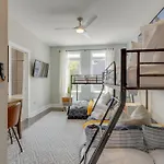 Luxury 3 Bed Close To Downtown Holiday home Nashville