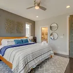 Luxury 3 Bed Close To Downtown Holiday home