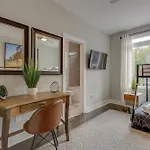 Luxury 3 Bed Close To Downtown Holiday home Nashville