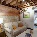 2 Separate Units With Exclusive Access To Club Holiday home *
