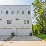 Boho Townhome For 12 Close To Dt