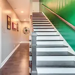 Pet-friendly Abode W/ Balcony In East Nashville! Holiday home *