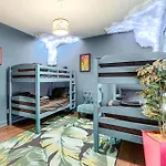 Pet-friendly Abode W/ Balcony In East Nashville!