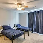 Holiday home 13 Mi To Dtwn: Gem Near Golf & Fishing