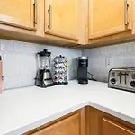 2 Bdr Riverfront Living In Downtown Holiday home Nashville