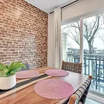 2 Bdr Riverfront Living In Downtown Nashville