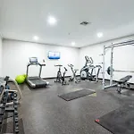Holiday home 2 Bdr Riverfront Living In Downtown *