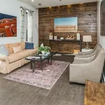 Electric Geometric - Fit For 4 Holiday home Nashville