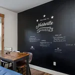 Charming Historic Loft Near Centennial Park Holiday home Nashville