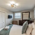 Luxurious 4br Pet Friendly Holiday home