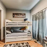 Boho Townhome For 12 Close To Dt Holiday home