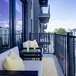 West End Getaway For 5 With Pool Holiday home *