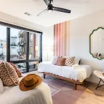 The Odyssey By Avantstay Apartment