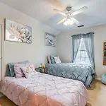 Holiday home 3 Mi To Old Hickory Lake: Family-friendly Getaway!