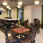 Country Inn & Suites By Radisson Nashville Airport Tn