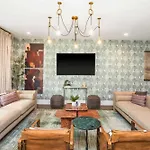 Charm Near Broadway In Walkable 8th Ave S Holiday home Nashville