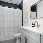 Holiday home Dollys Dream House Champagne Bar W Dt Views *