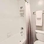 Apartment Uncork And Unwind Free Parking Pool Walk To Broadway!