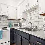 Apartment Music Row 2br - 2 Bath Sleeps 12 *