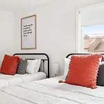 Apartment Music Row 2br - 2 Bath Sleeps 12 *
