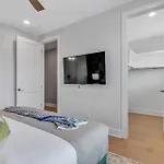 Holiday home Music Mansion 2 Miles To Broadway - 13 Beds