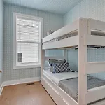 Music Mansion 2 Miles To Broadway - 13 Beds Holiday home *