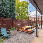 Dolly On Music Row Sleeps 12 Apartment Nashville