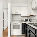 Dolly Oasis On Music Row Apartment