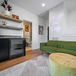 Rooftop Lounge 2 Miles From Broadway * Nashville