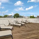 Nash Urban Oasis With Rooftop And Modern Amenities Holiday home Nashville