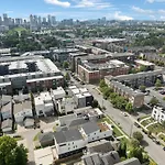 Nash Urban Oasis With Rooftop And Modern Amenities Holiday home Nashville