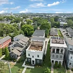 Nash Urban Oasis With Rooftop And Modern Amenities Holiday home *