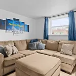 Game And Bunks Sleeps 12 Near Downtown Holiday home