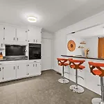 Game And Bunks Sleeps 12 Near Downtown Holiday home Nashville