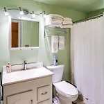 Spacious Retreat W/ Yard: Wfh Friendly! *