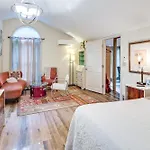 Spacious Retreat W/ Yard: Wfh Friendly! Nashville