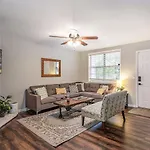 Apartment 2 Units, Sleeps 16, Mins To Downtown - Airport Nashville